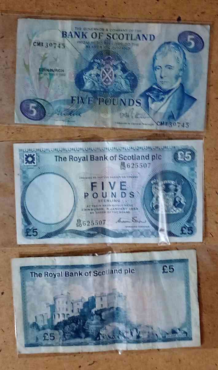 4 one pound and 3 five pound banknotes from Scotland