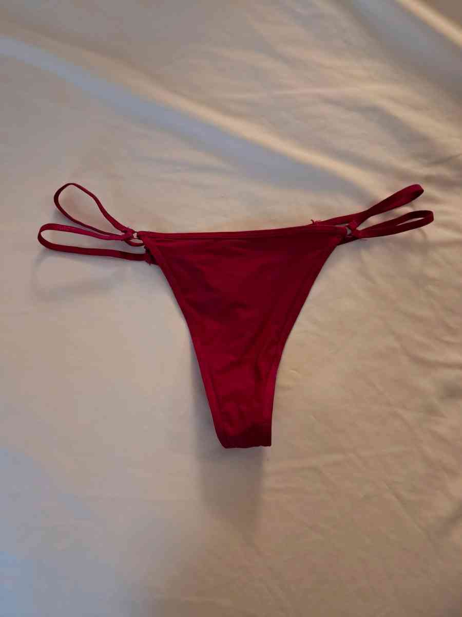 Fuchsia thong