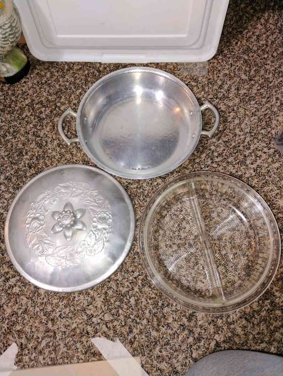 1950s Everlast hand forged aluminum casserole dish