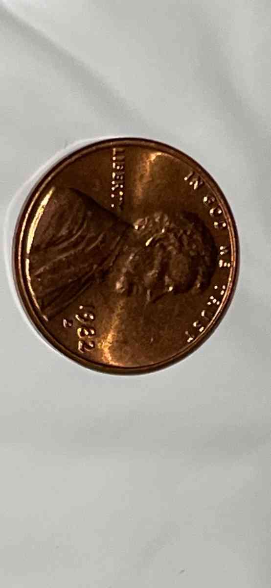 1982D small date copper 31 gms - Chicopee, Massachusetts - FleaMarketBay