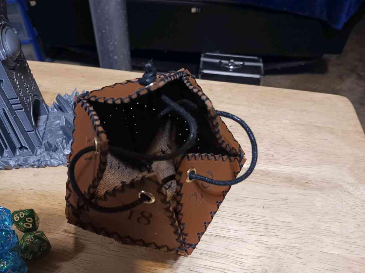 cool dice set - Marietta, Georgia - FleaMarketBay
