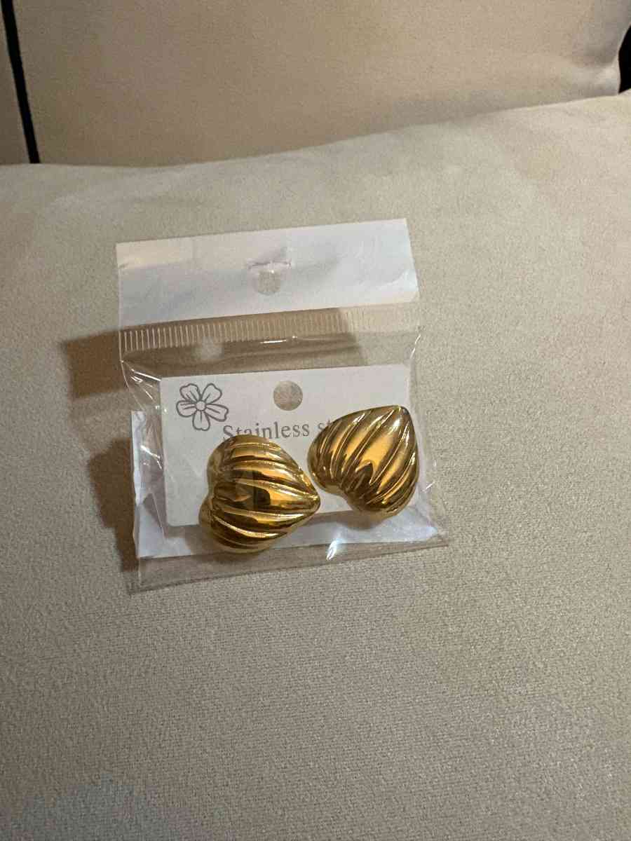 arrete stainless steel