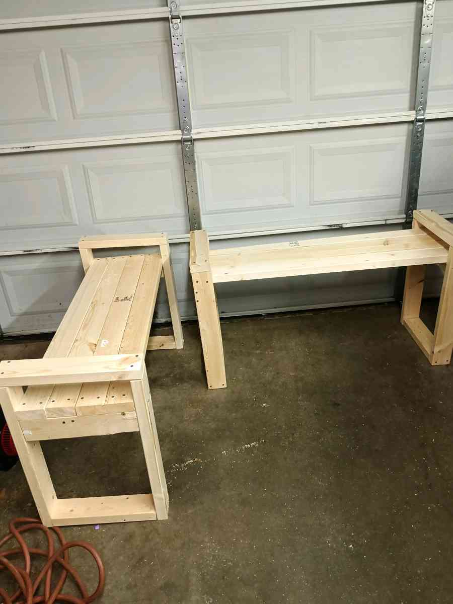 entry way are Hall way benches