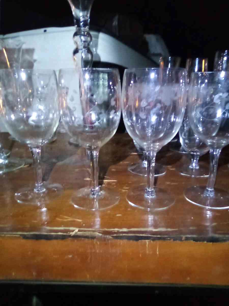 Set of 6 crystal glasses