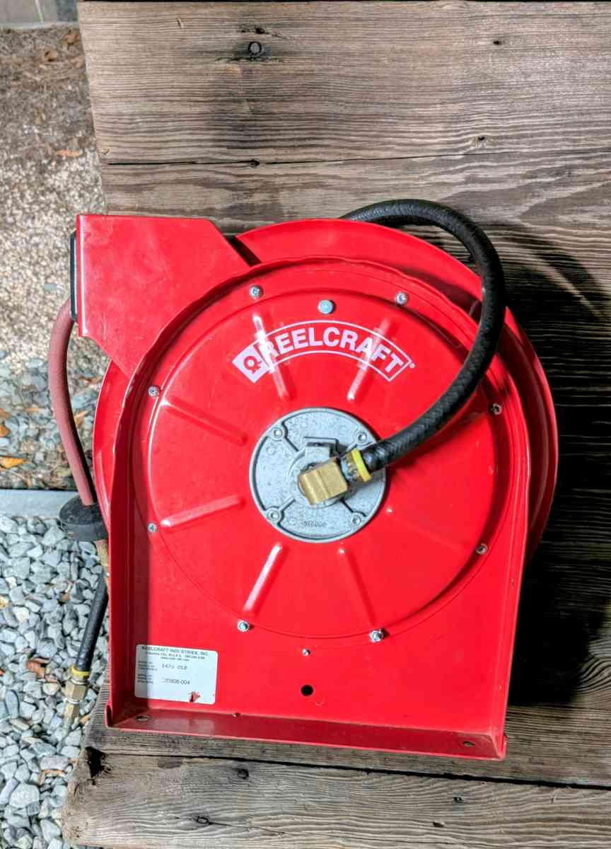 ReelCraft Retractable Air Hose reel
