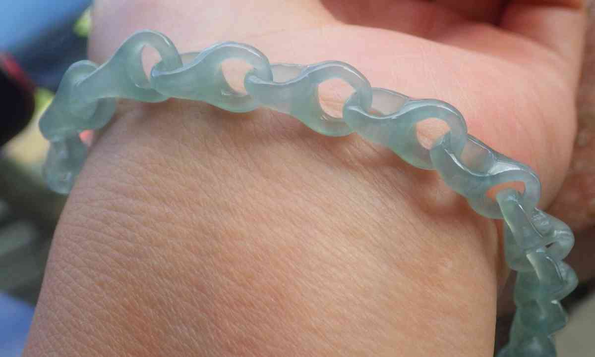 Certificate Jadeite Jade Green chain link knotted Bracelet