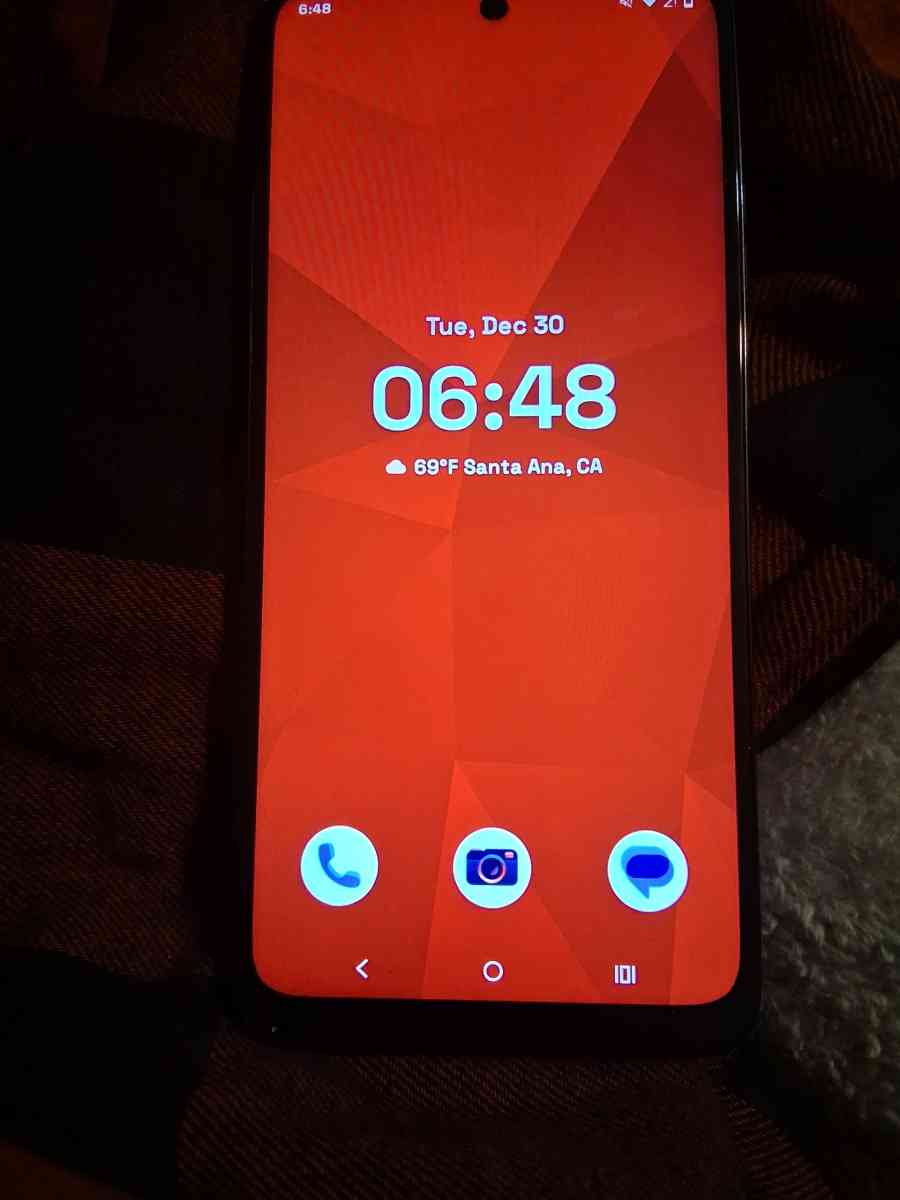 MOTOROLA 5G 2025 NEW IN BOX UNLOCKED