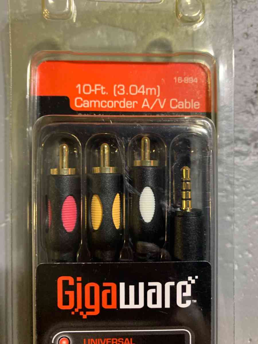 NEW Gigaware 10Foot Camcorder AV Cable 16894