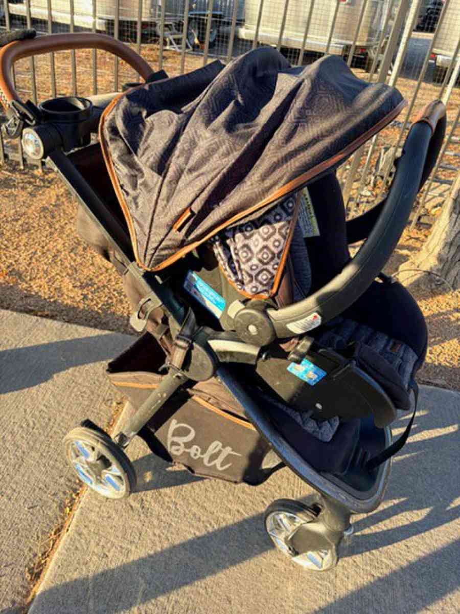 Monbebe Travel Stroller Rear facing Car Seat - Albuquerque, New Mexico - FleaMarketBay