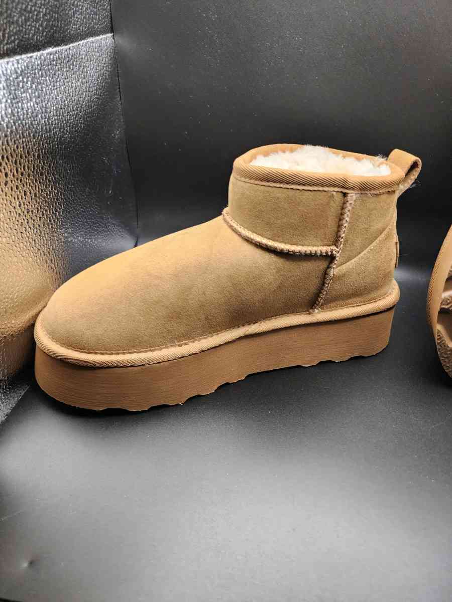 womens boots size 7 camel color