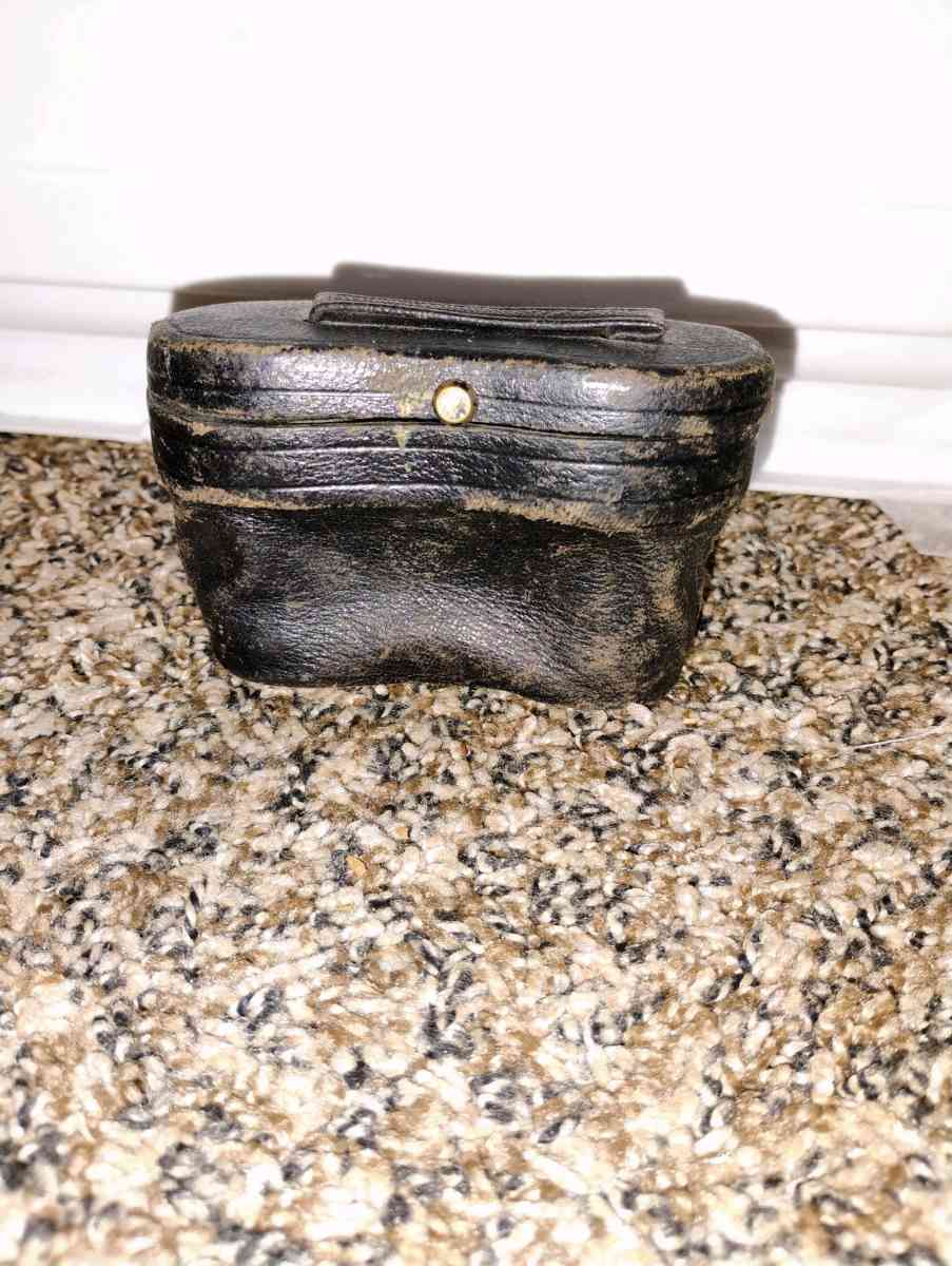 Antique Chevalier Paris opera glasses 105yrs old  perfect