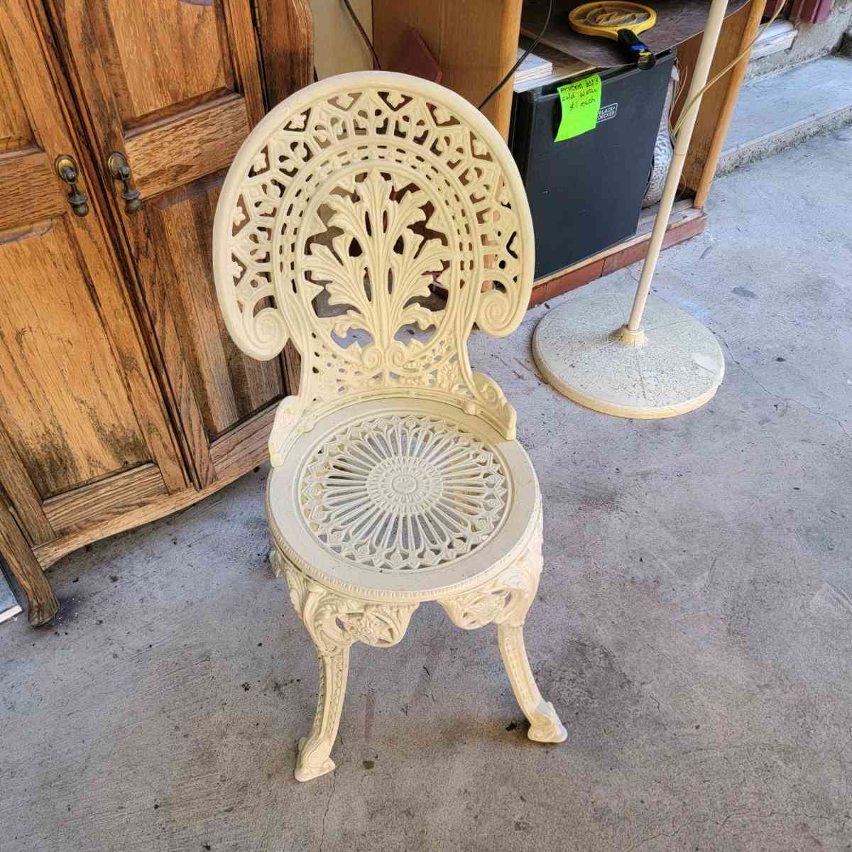 Garage and Yard Sale This Weekend 20th dna 21st - Studio City, California - FleaMarketBay