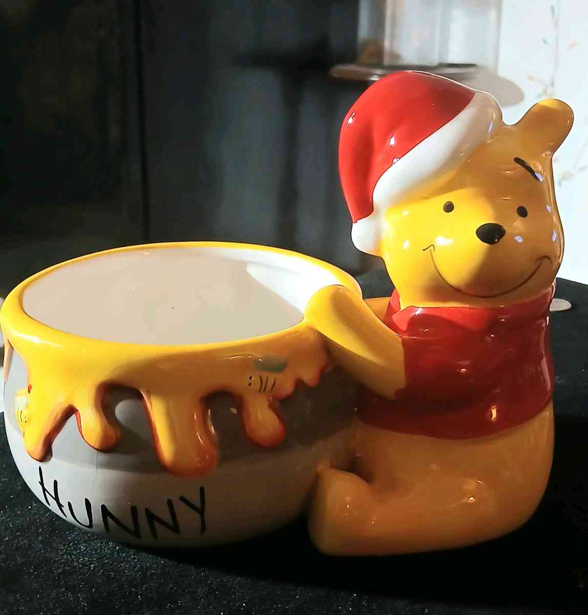 Winnie the pooh christmas dish