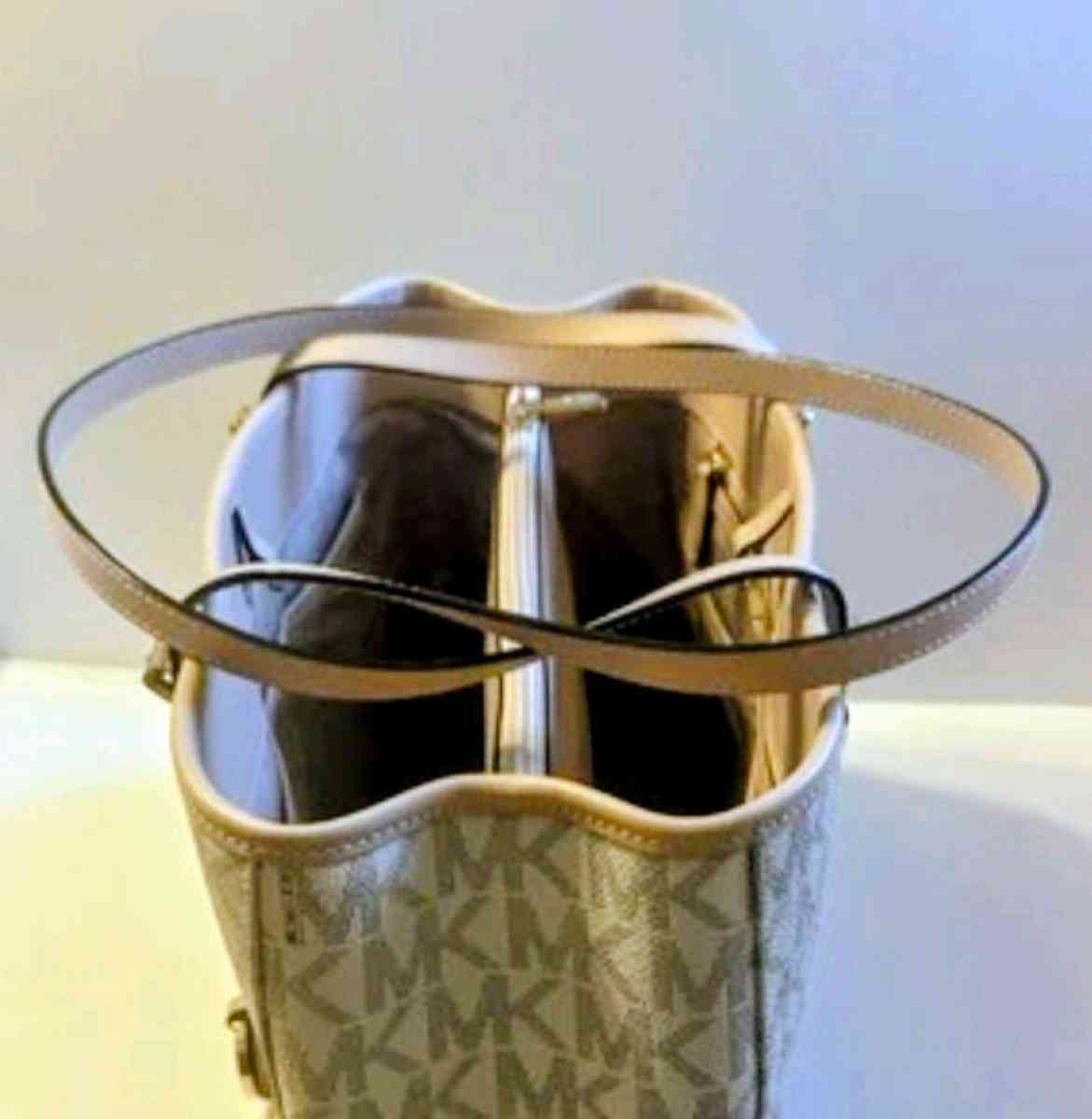 Vintage Micheal Kors Large Emory Tote Bag