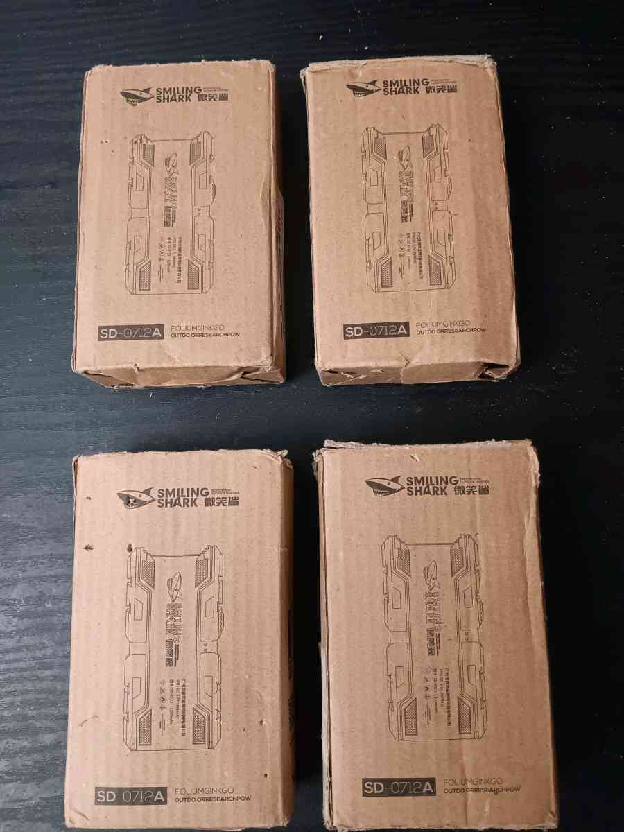 SMILING SHARK POWER BANK