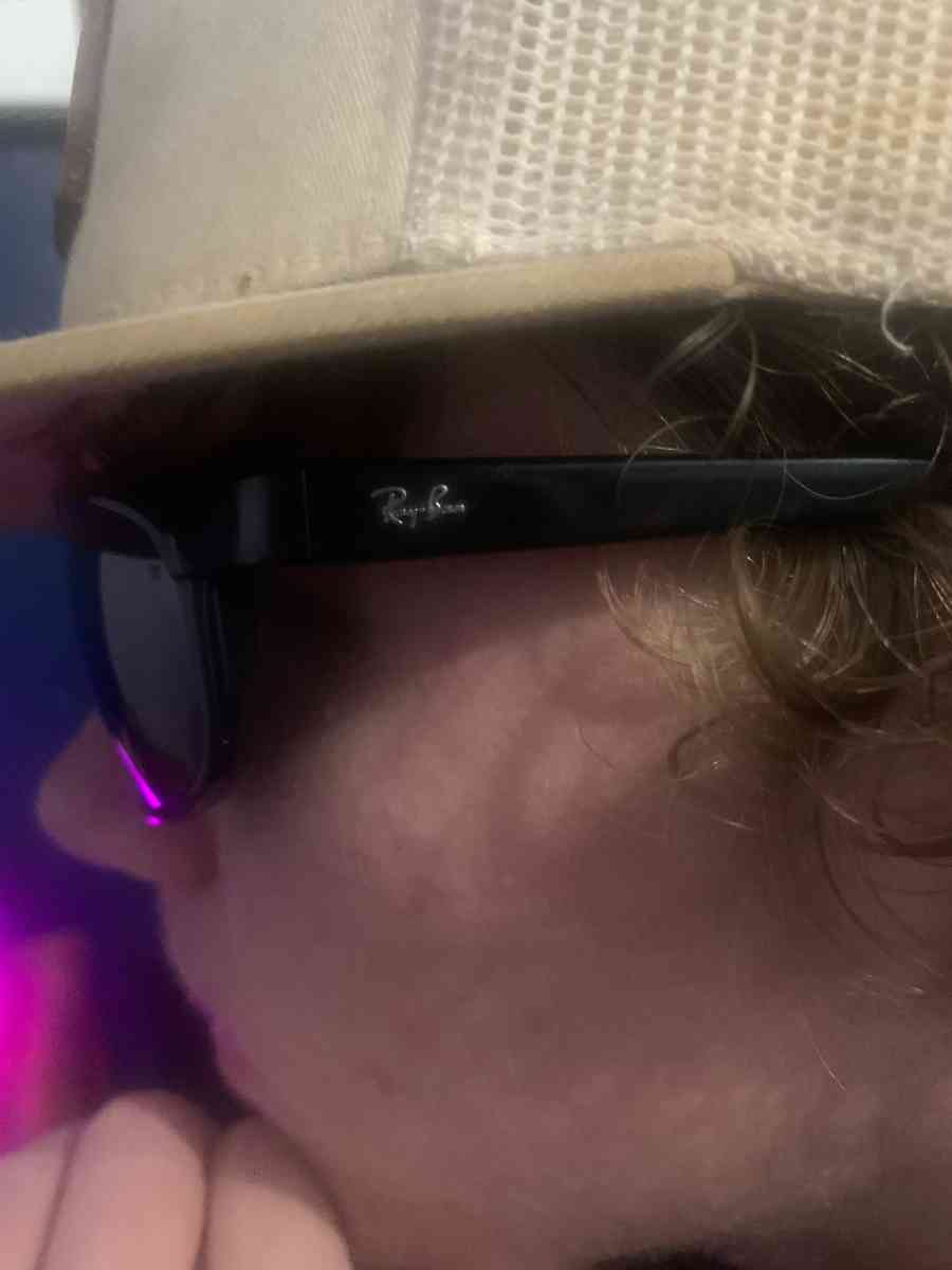 Rayban Subglasses - Trenton, Florida - FleaMarketBay