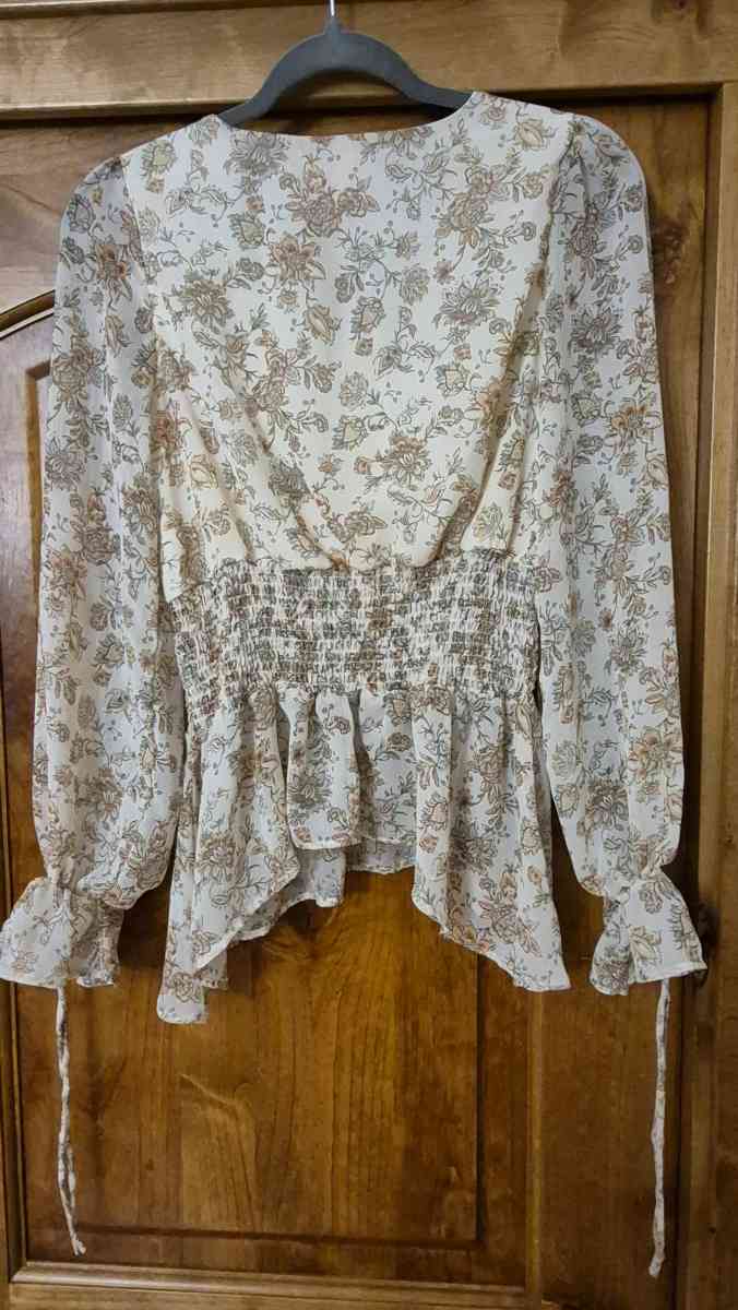 London Rose floral blouse