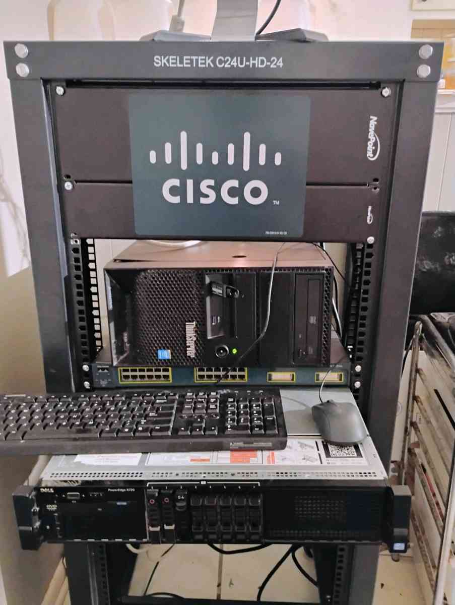 LOT of Computer equipment - Springfield, Missouri - FleaMarketBay