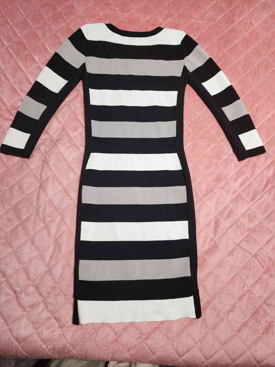 Womens Black  White Striped Bodycon Dress  Long Sleeve