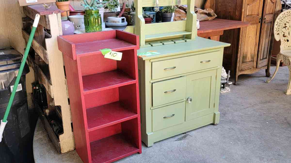 GARAGE and YARD SALE - Studio City, California - FleaMarketBay