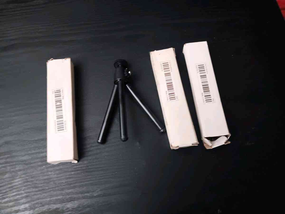 MINI TRIPOD PROJECTOR ADJUSTABLE STAND