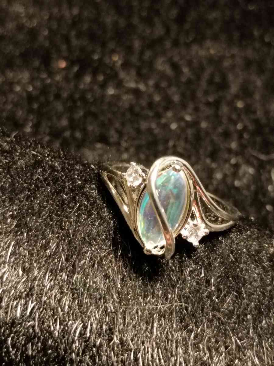 925 sterling opal ring
