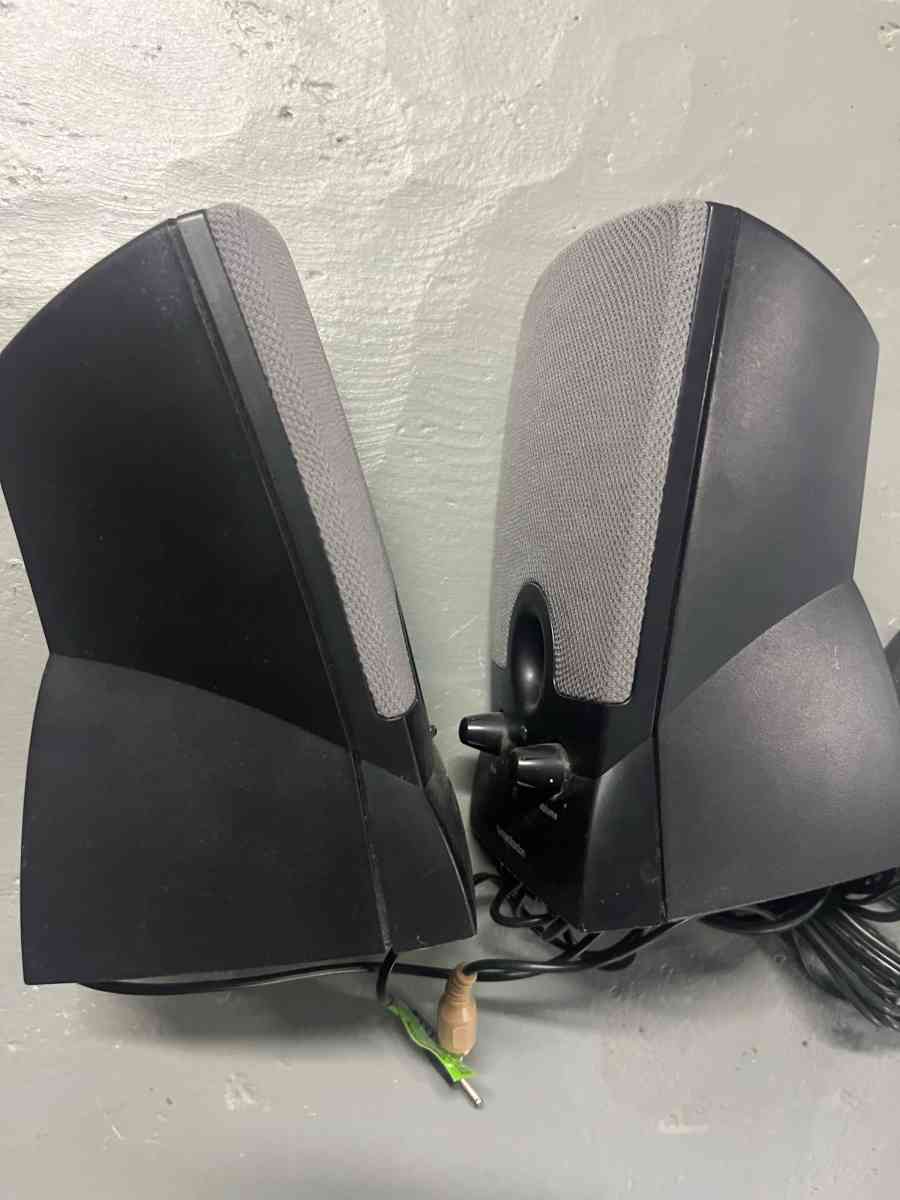 Used Harman Kardon Speakers with Power Supply