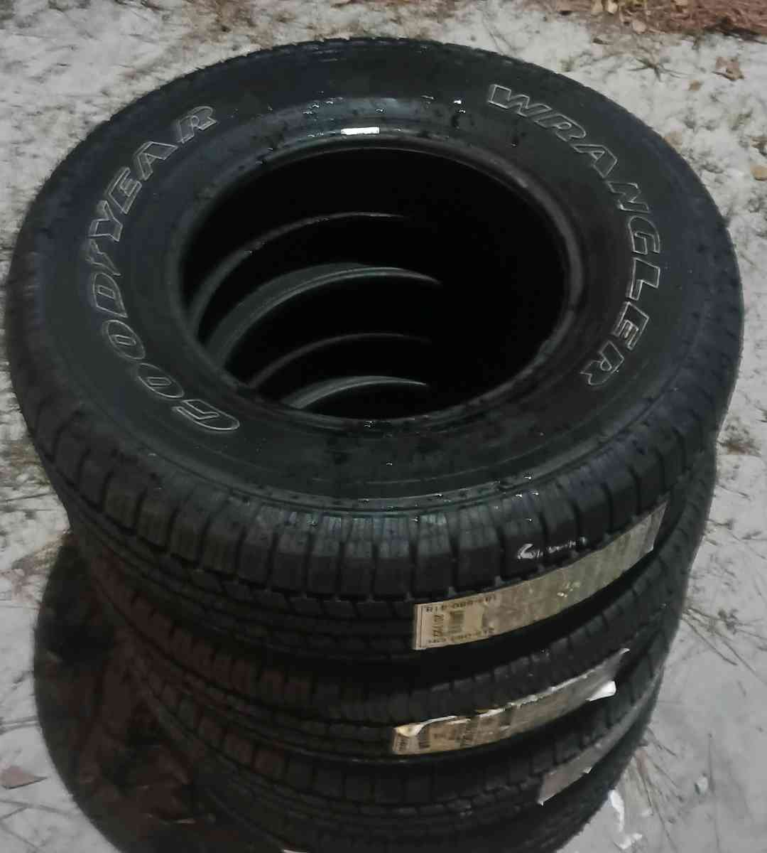 Tires Cooper Discover AT3 General Tires Goodyear Wrangler