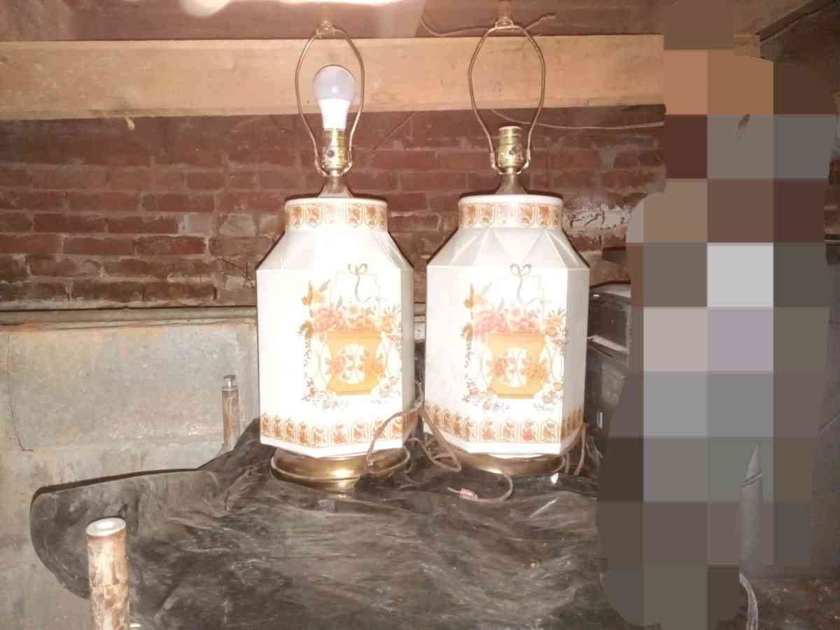 Lamps set - Hickory, North Carolina - FleaMarketBay