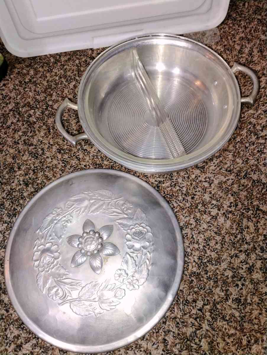 1950s Everlast hand forged aluminum casserole dish