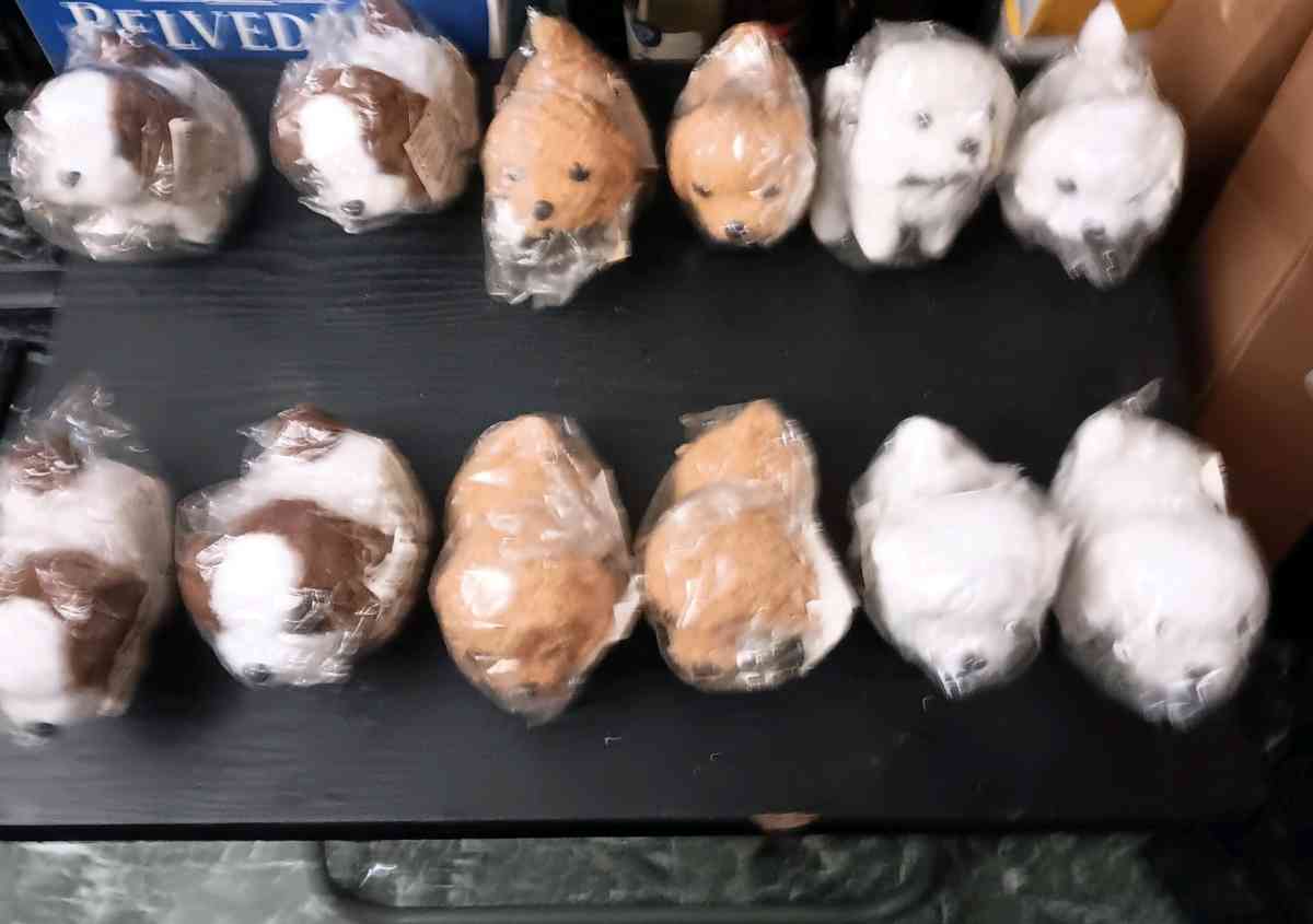 PLUSH PUPPIES WALKING TOY DOGS
