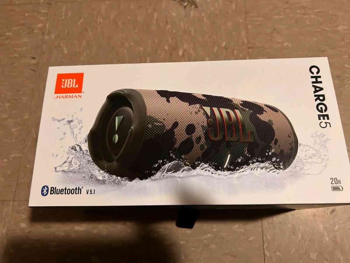 JBL Charge 5 Harman Bluetooth Speakers