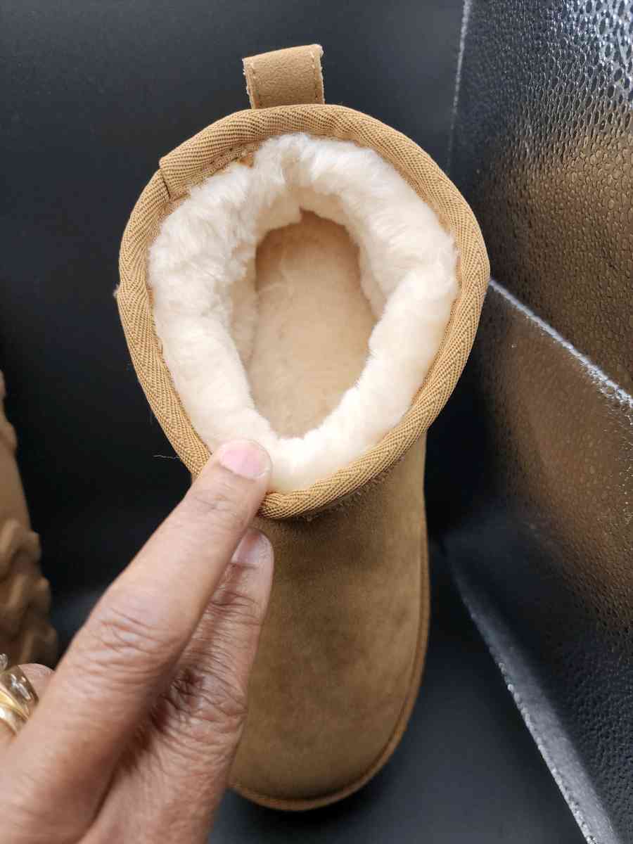 womens boots size 7 camel color