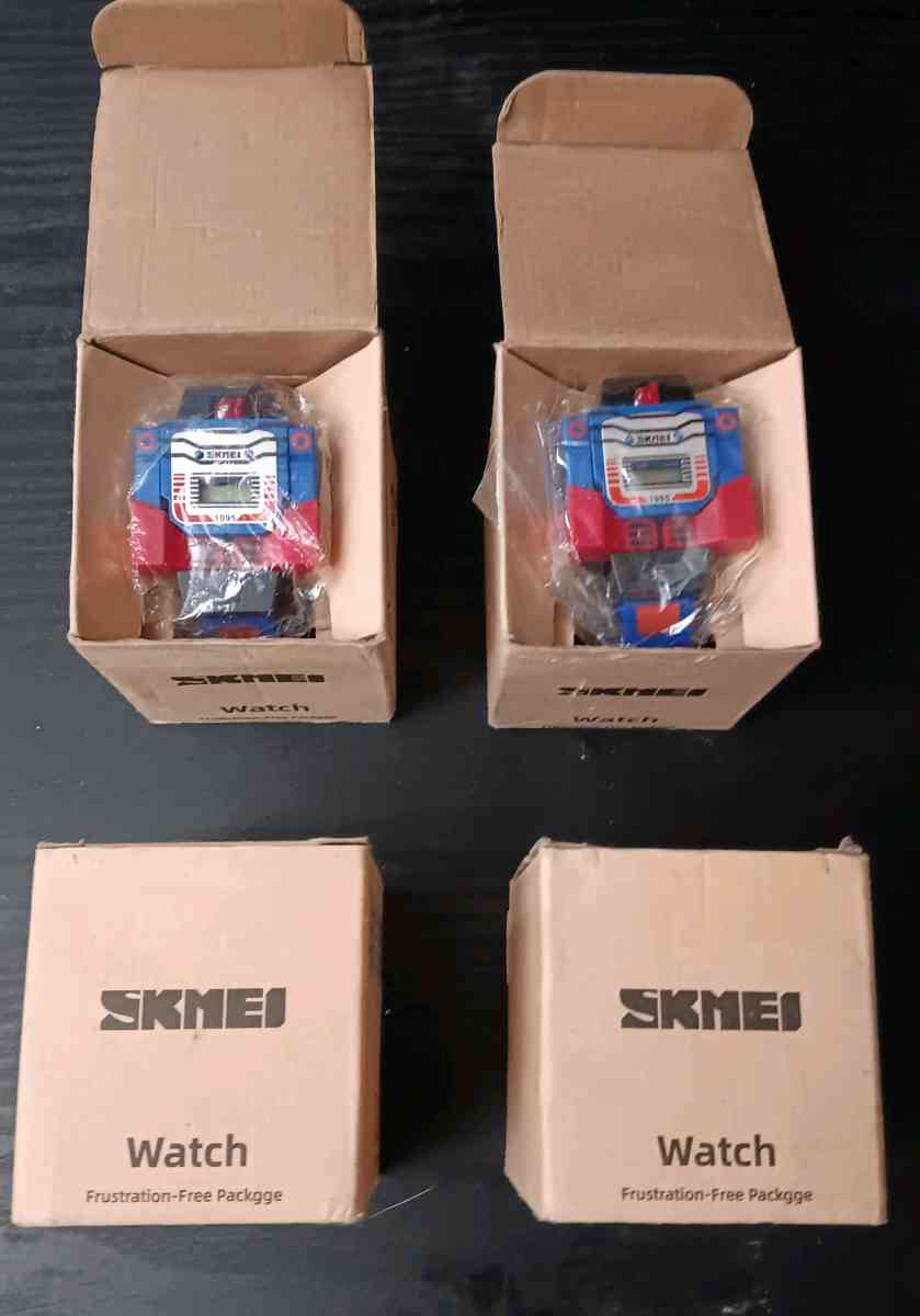 SKMEI DIGITAL TRANSFORMING TOY ROBOT WATCHES