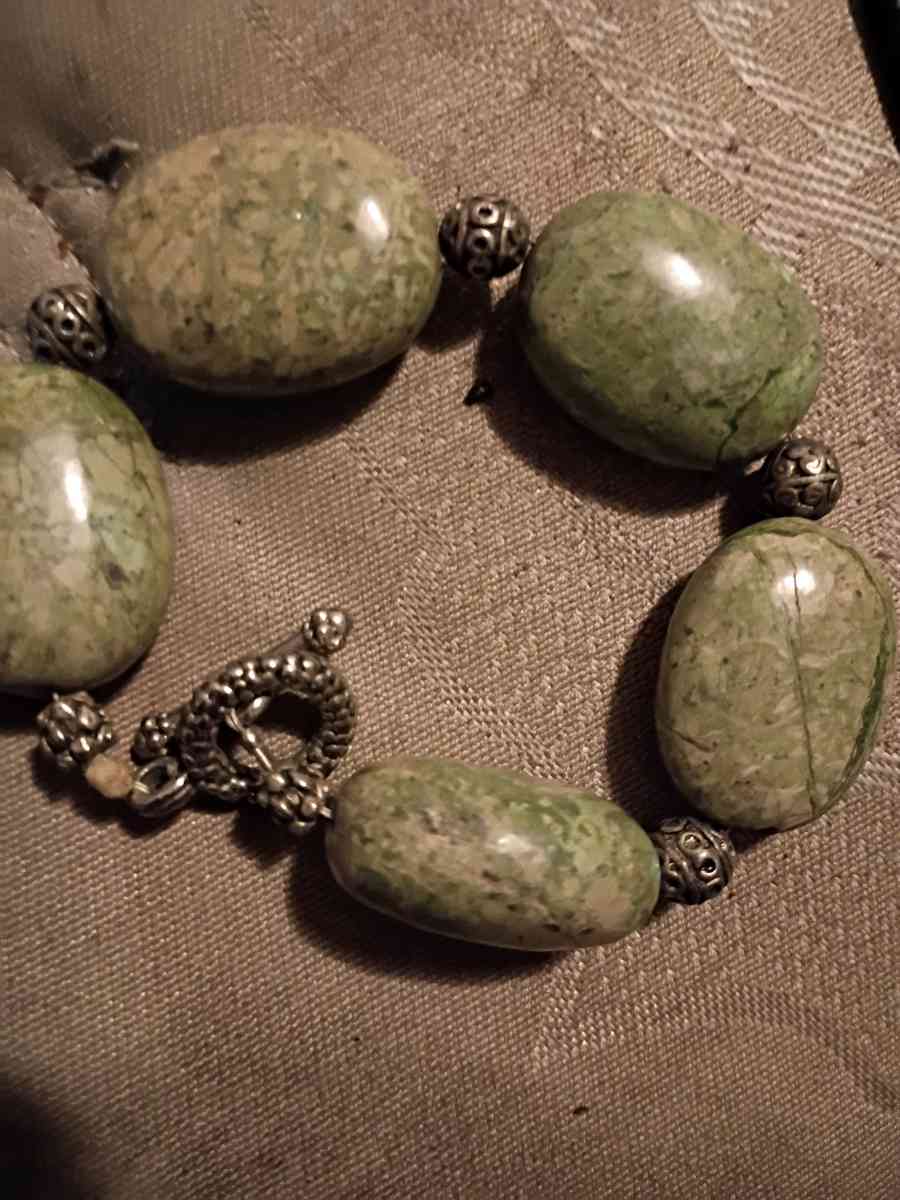 bracelet - Newport News, Virginia - FleaMarketBay