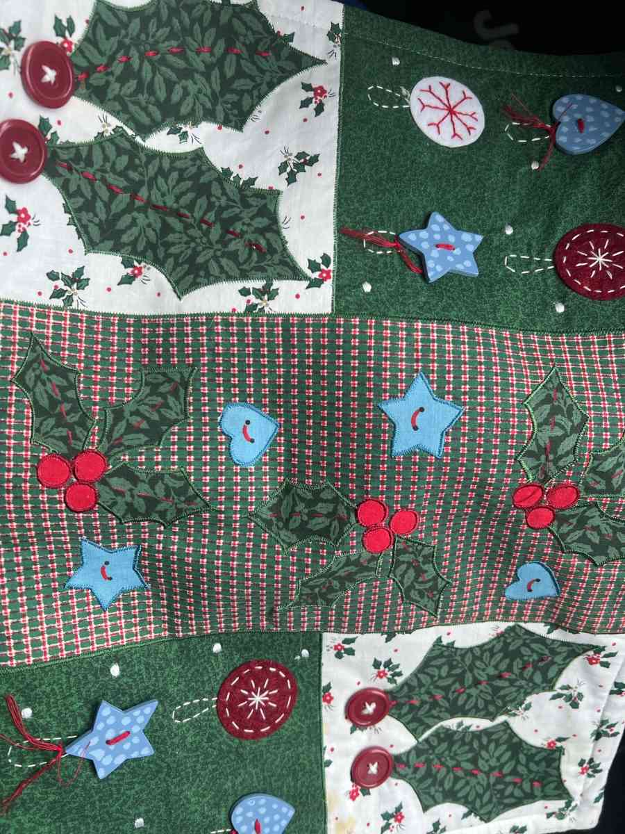 4 vintage Christmas placemats