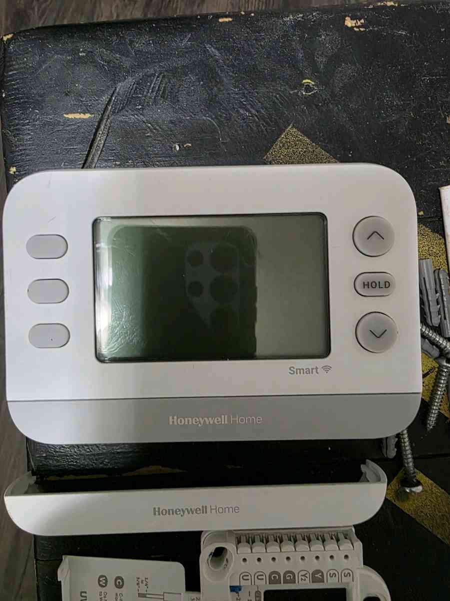 Honeywell Home X2S Smart Thermostat