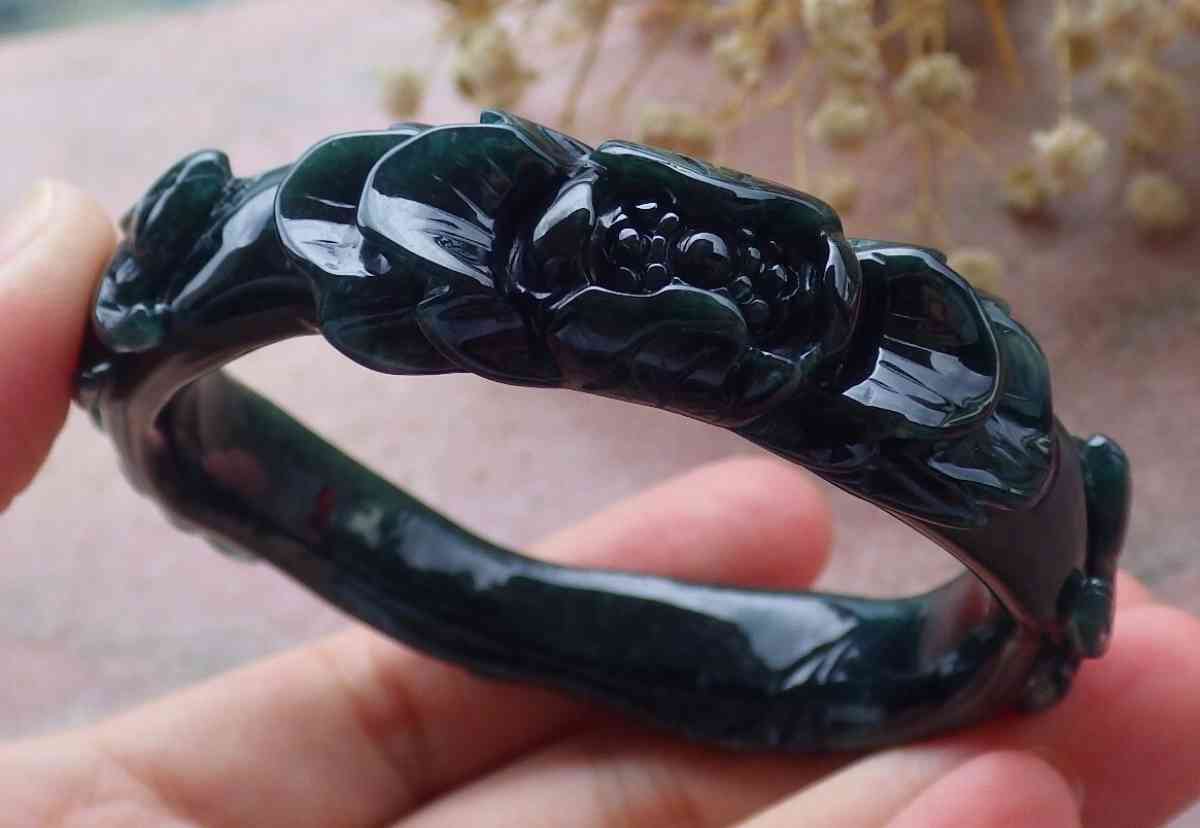 Certificate Jadeite jade Burma  Dark Green Black Flower