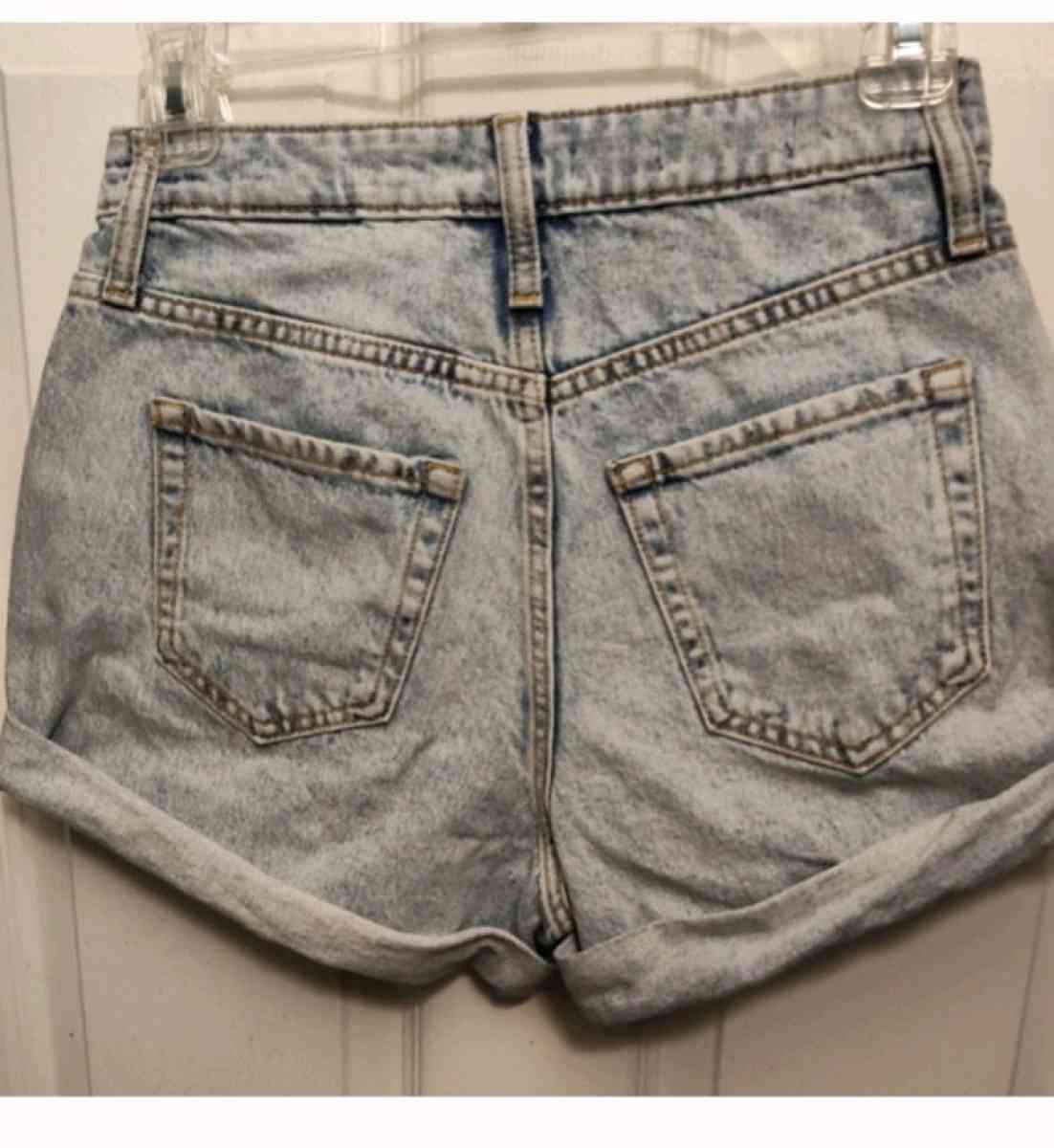 Wild Fable denim shorts - Oceanside, California - FleaMarketBay