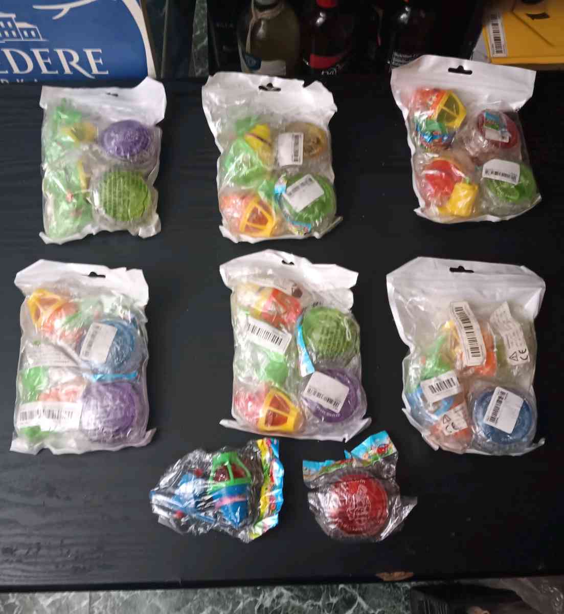 FLASHIING SPINNING TOY TOPS AND YOYO PACK