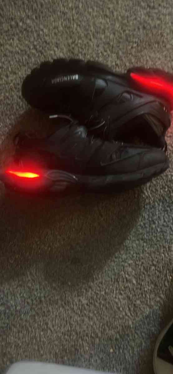Led Balenciaga