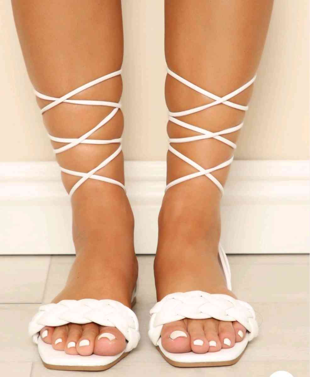 Sandalias de cuerdas elegantes