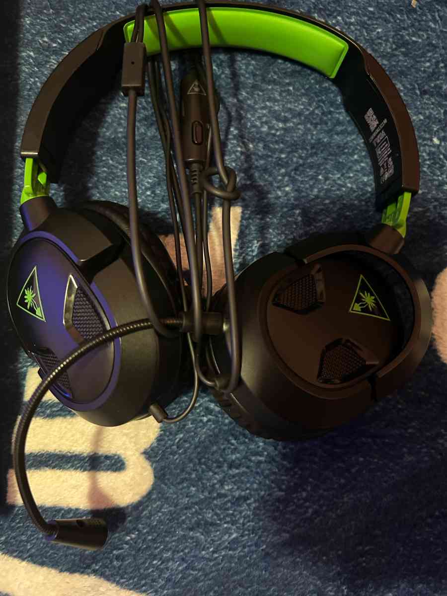 PS5 Gaming Bundle  Console Controller w Grips  Turtle Beach