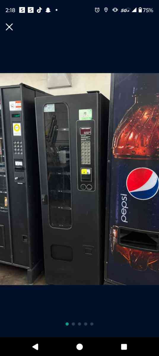 small vending machine - Mount Prospect, Illinois - FleaMarketBay