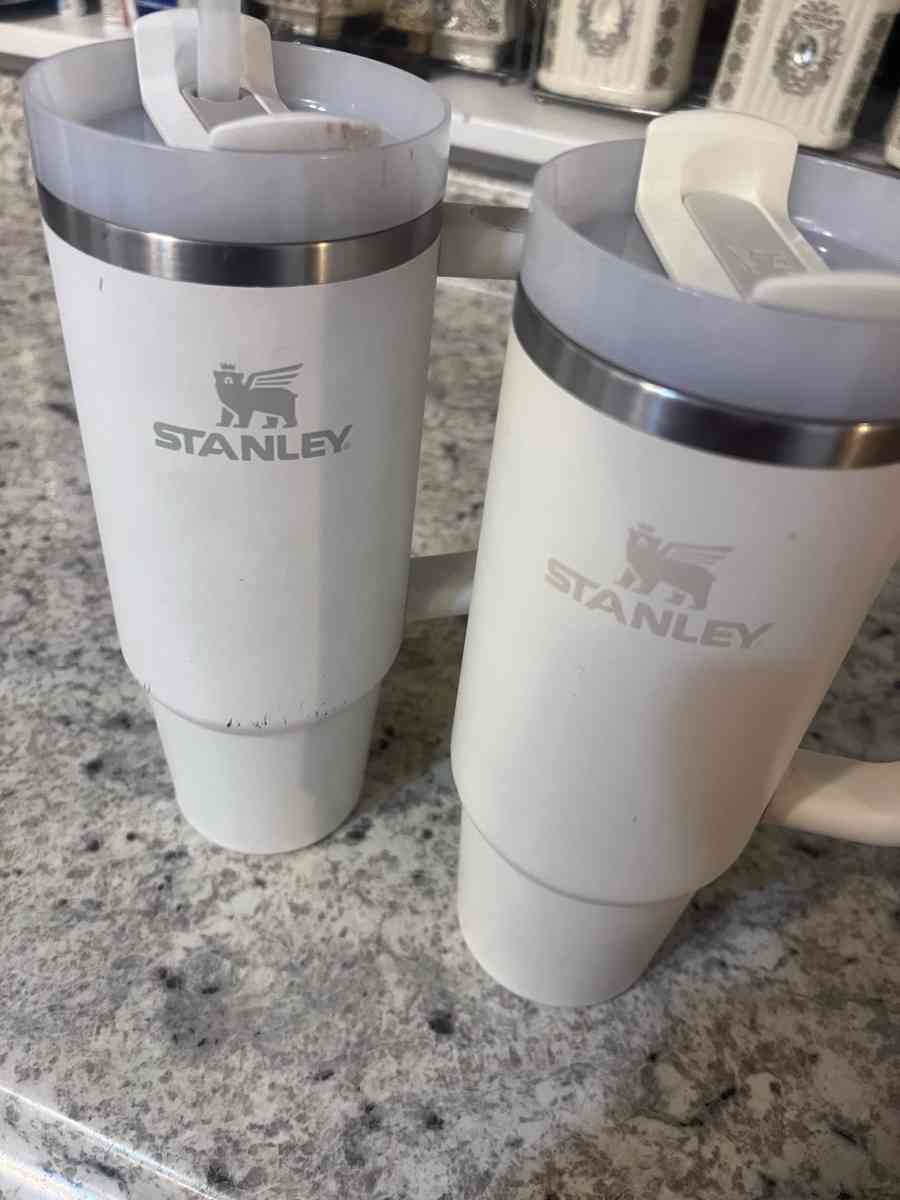 Stanley - Saint Louis, Missouri - FleaMarketBay