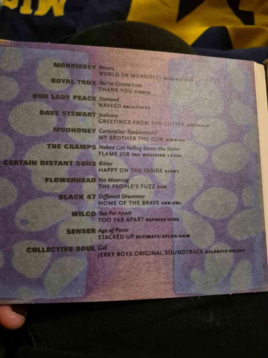 LIKE NEW huH compilation CD 4