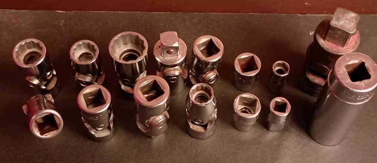 15 SnapOn Sockets