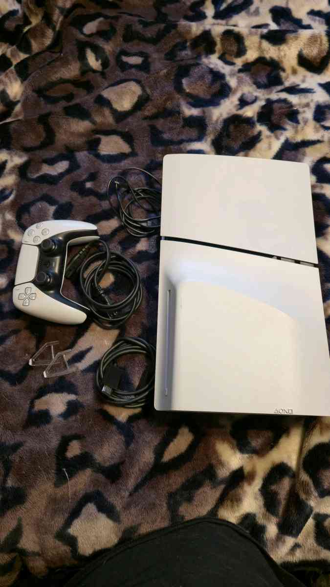 PS5 disc version - Saginaw, Michigan - FleaMarketBay