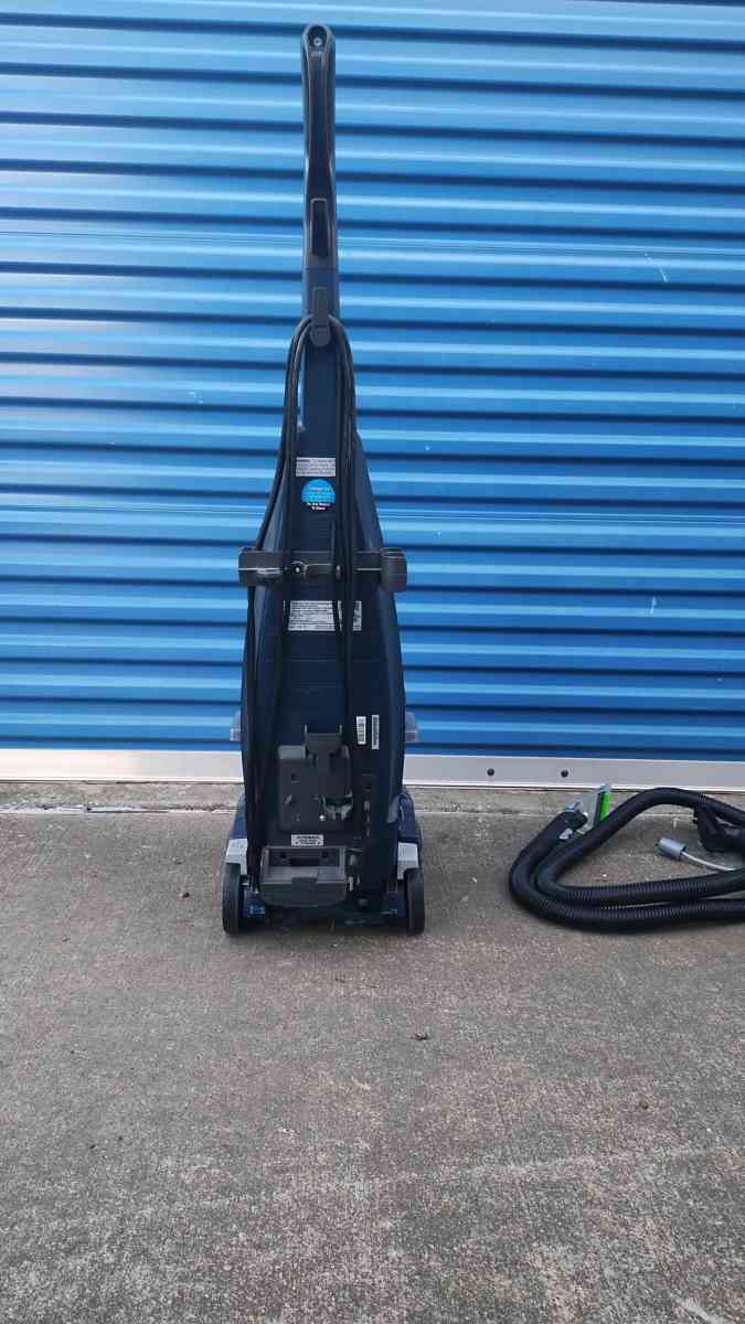 carpet cleaner - Dallas, Texas - FleaMarketBay