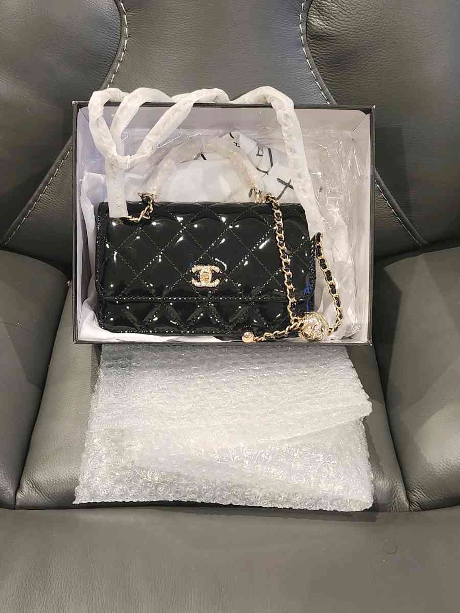 fashion purses - Carrollton, Texas - FleaMarketBay